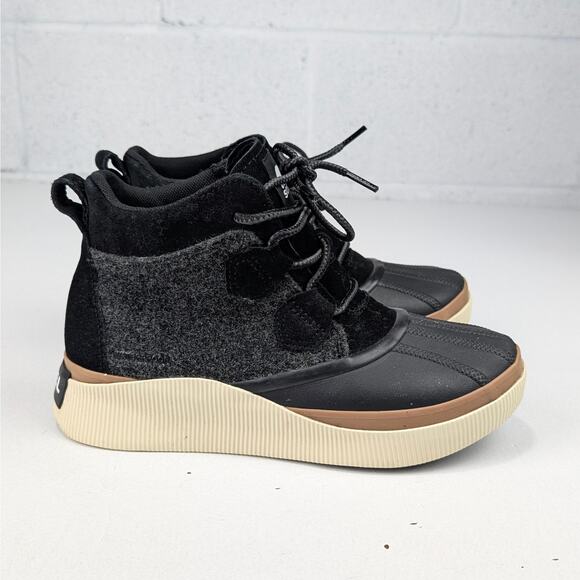 Sorel Shoes - Sorel Women's 8 Out N' About IV Classic Boots - Black/Chalk